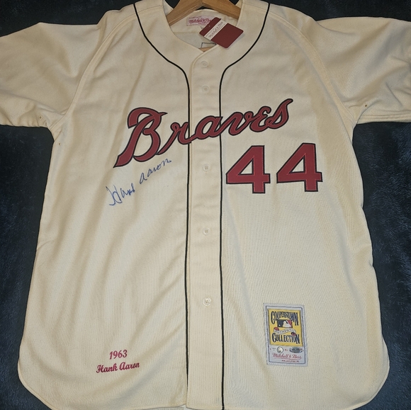 Hank aaron autographed jersey - Picture 2 of 3